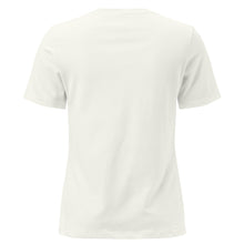 Charger l'image dans la galerie, Trophy Mom Women's Relaxed T-Shirt - T - SHIRT - Cloutropolis