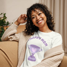 Charger l'image dans la galerie, Trophy Mom Women's Relaxed T-Shirt - T - SHIRT - Cloutropolis