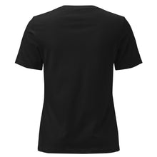 Charger l'image dans la galerie, Trophy Mom Women's Relaxed T-Shirt - T - SHIRT - Cloutropolis
